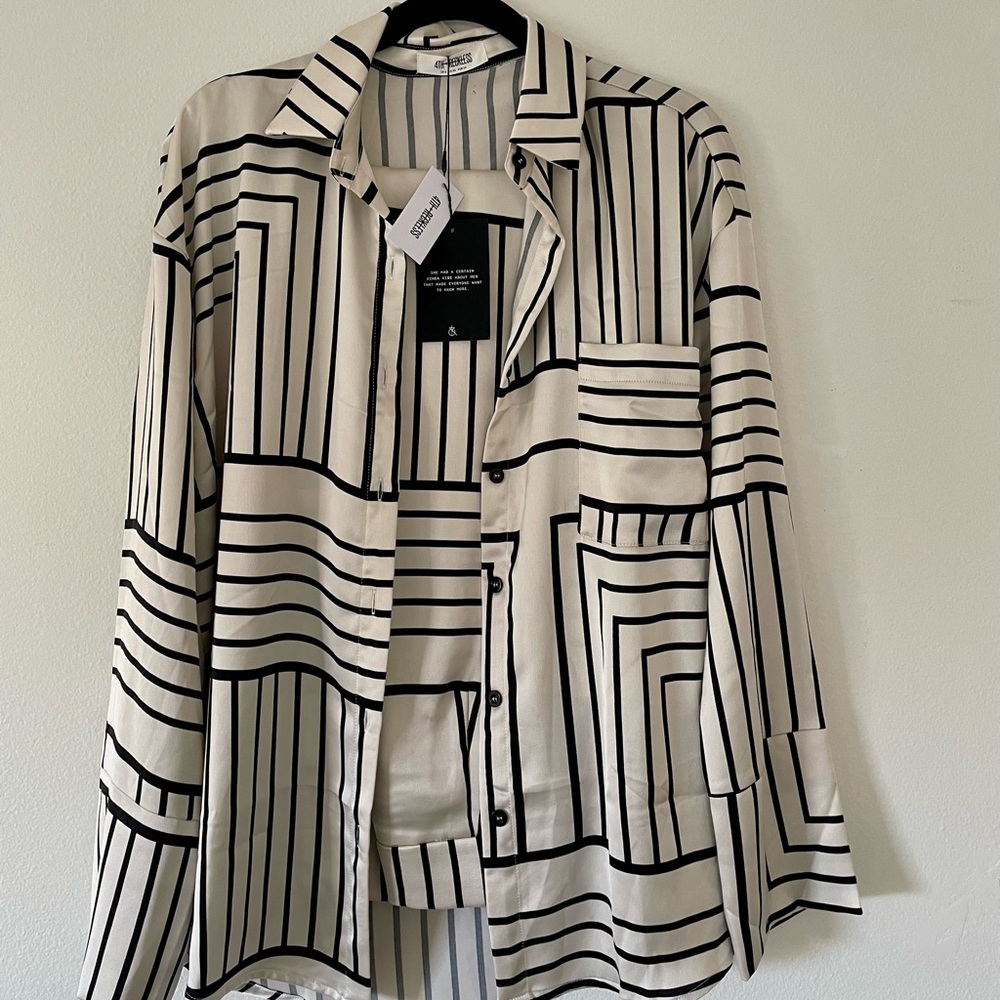 Black and white top set